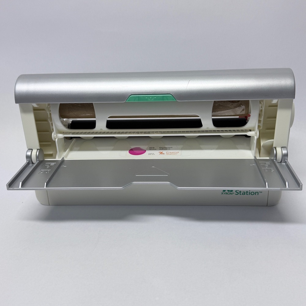 Xyron Creative Station 9" 5" Manual Sticker Maker Laminator Magnet Machine - Picture 2 of 16